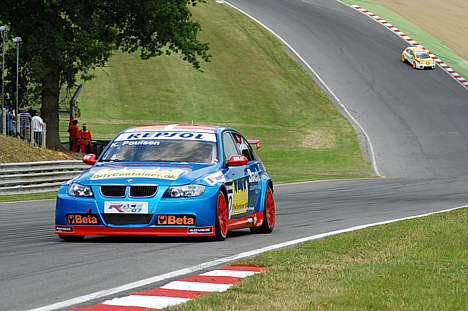 Kristian Poulsen leverede atter en fornem indsats i England i weekenden i sit kun andet WTCC-løb.